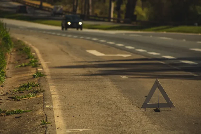 Minor collision in Cyprus with vehicles moved to a safe location